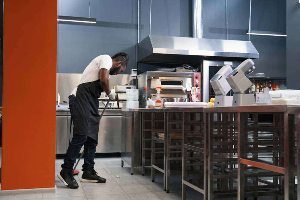 Pulizie cucine ristorante a Roma