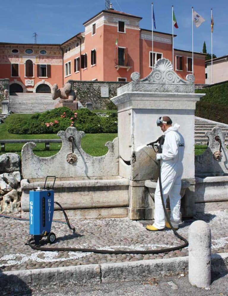 Rimozione graffiti professionale Roma