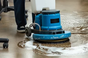 come pulire pavimenti molto sporchi